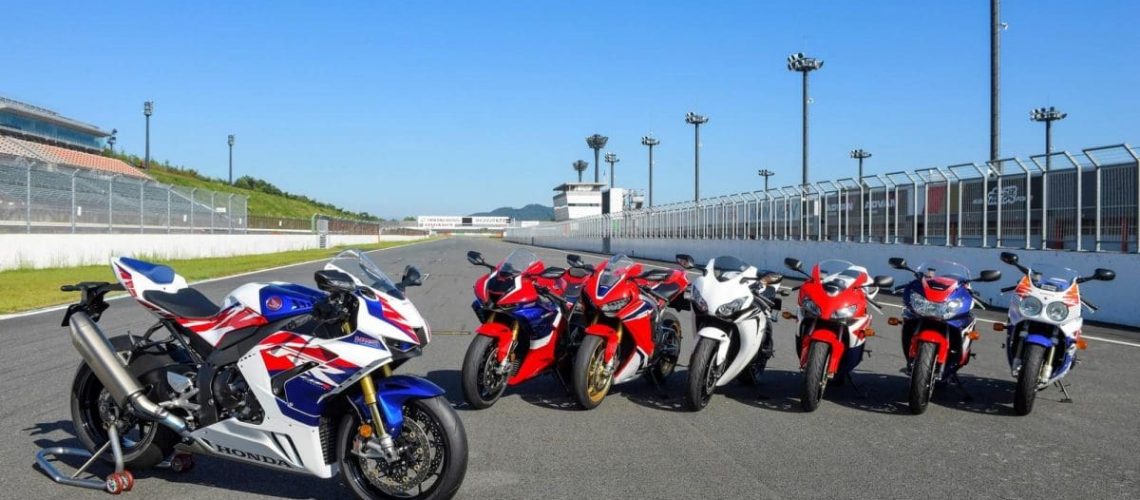 Honda-Fireblade-2022-2.jpg