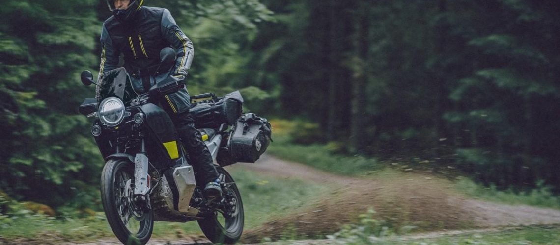 Husqvarna-Motorcycles-Norden-901-1.jpg