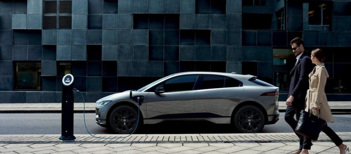 Jaguar-I-Pace-Black-5.jpg