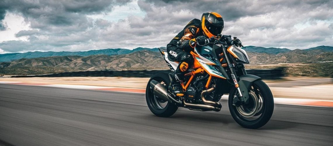 KTM-1290-Super-Duke-RR-2021-1.jpg