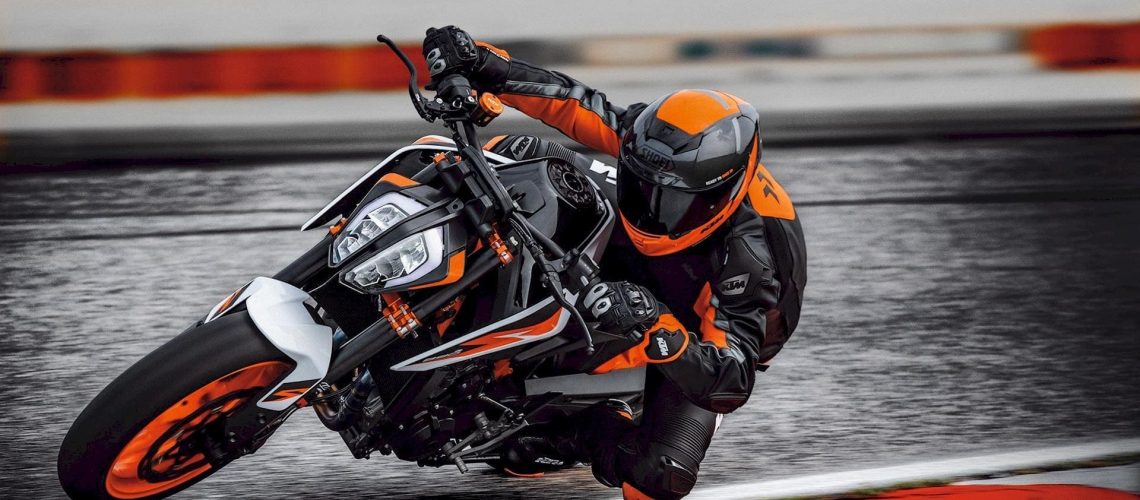 KTM-890-Duke-R-2020-3.jpg