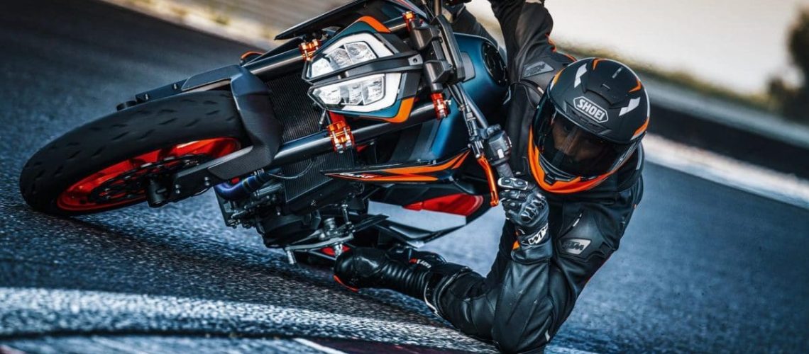 KTM-890-Duke-R-2022-3-1.jpg