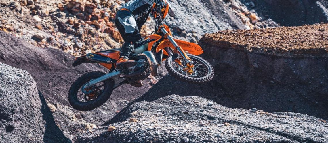 KTM-EXC-2022-3.jpg