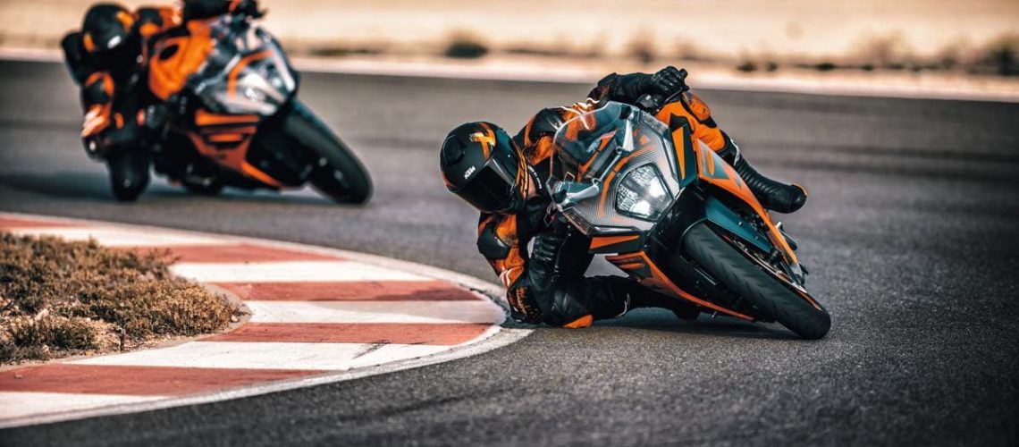 KTM-RC-2022-390-4.jpg
