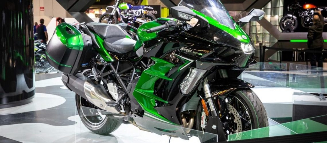 Kawasaki-Ninja-H2-SX-SE-2022-01.jpg