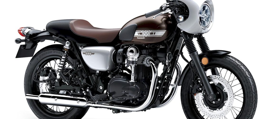 Kawasaki-W800-Cafe-1.jpg