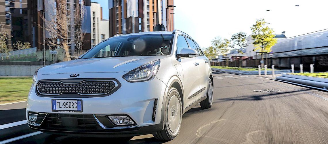 Kia-Niro-Plug-in-Hybrid-2020-01.jpg