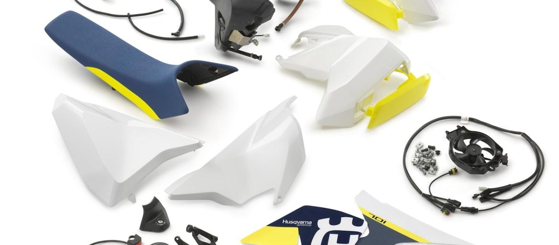 Kit-serbatoio-aggiuntivo-per-Husqvarna-Enduro-701.jpg