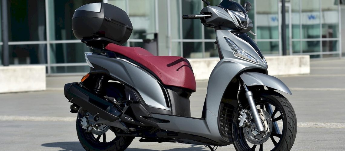 Kymco-People-S-300i-ABS-2.jpg