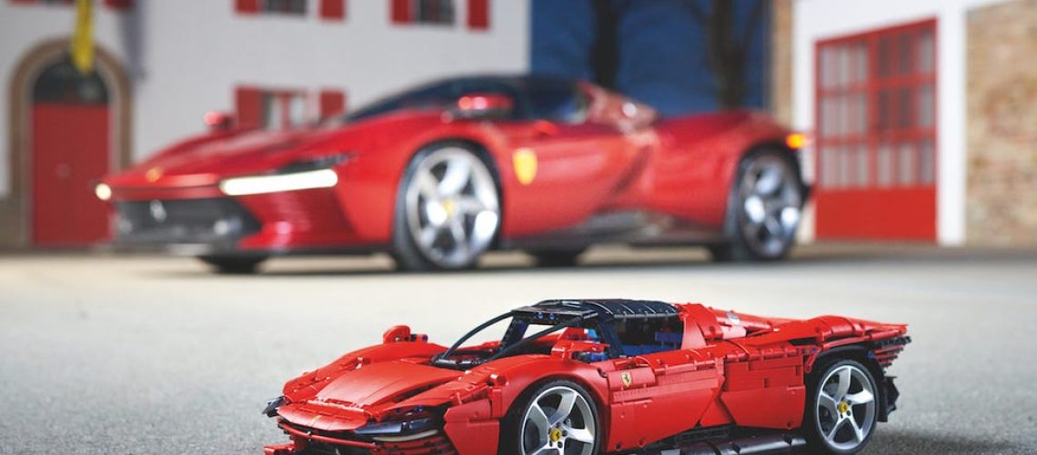 Lego-Ferrari-Daytona-SP3.jpeg