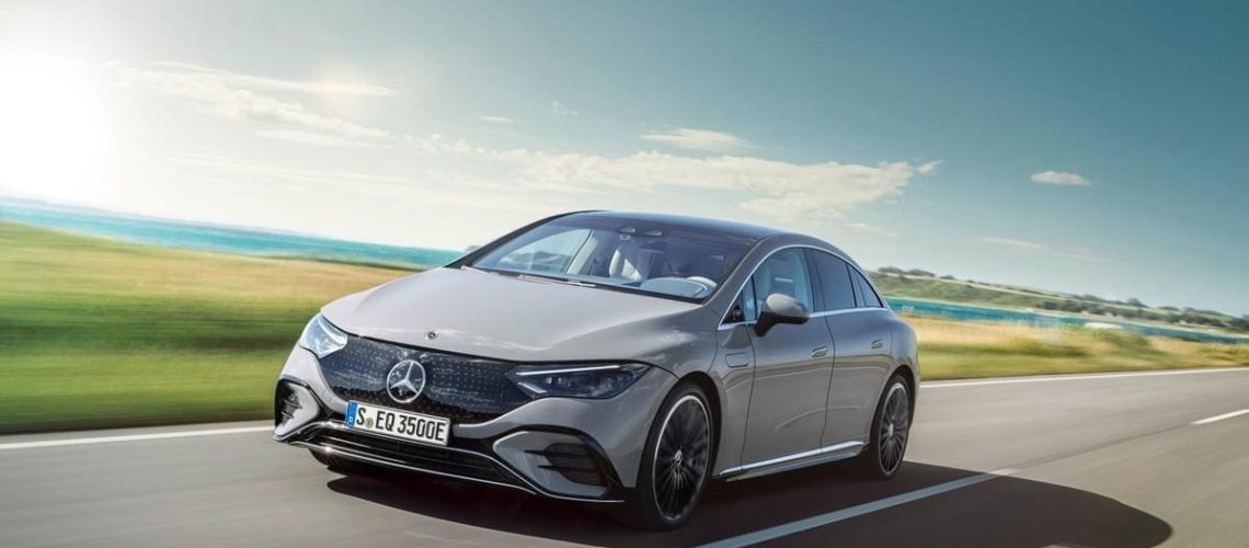 Mercedes-EQE-4.jpg