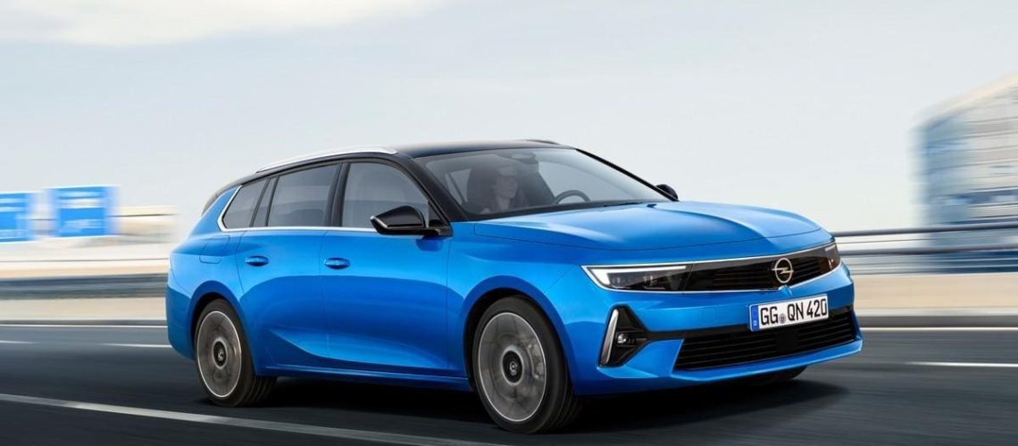 Nuova-Opel-Astra-Sports-Tourer-4.jpg