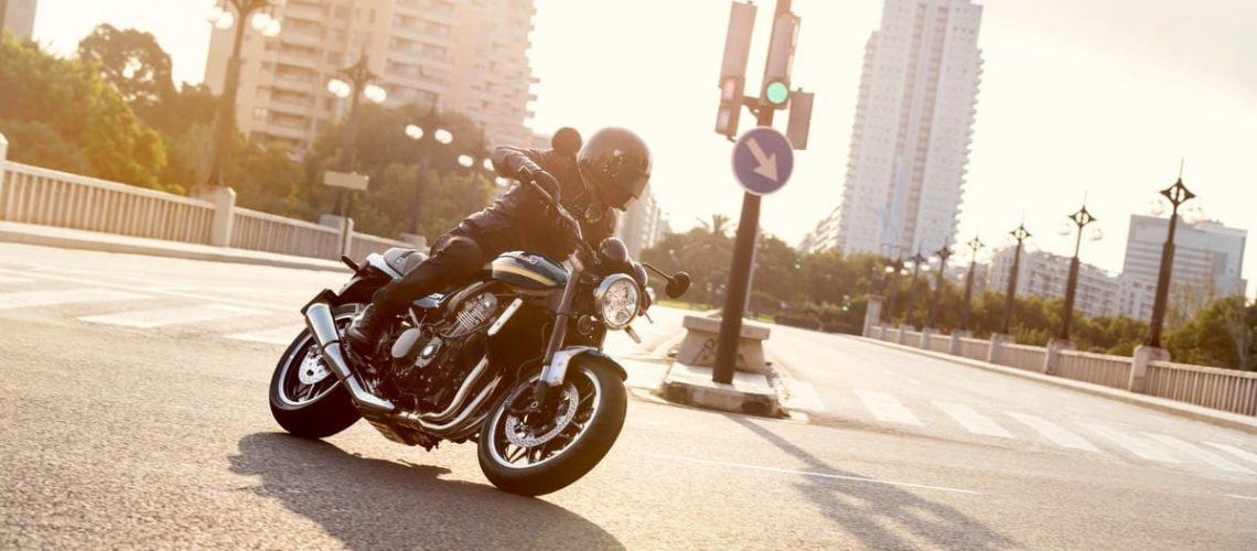 Promo-Kawasaki-Z900-RS-1.jpg
