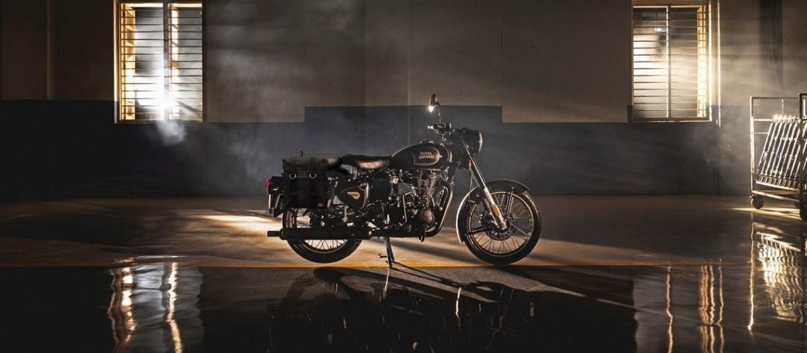 Royal-Enfield-Classic-Tribute-Black-6.jpg