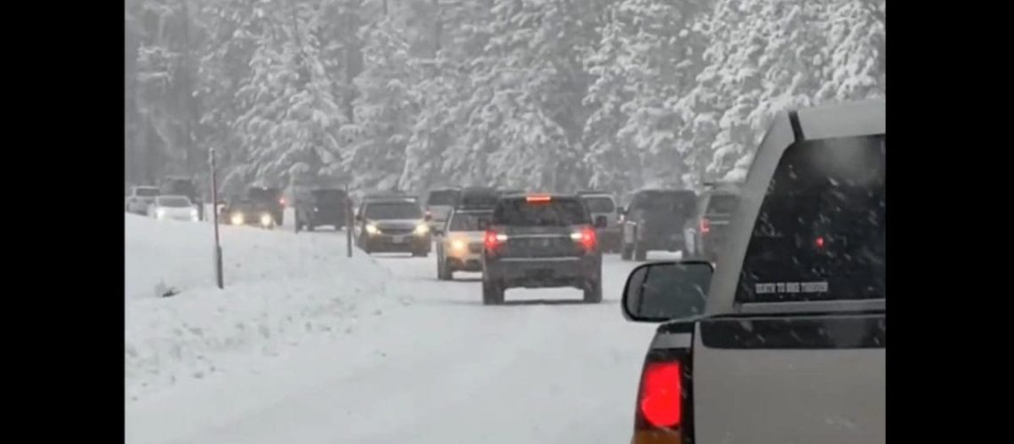 SUV-retromarcia-sulla-neve.jpg