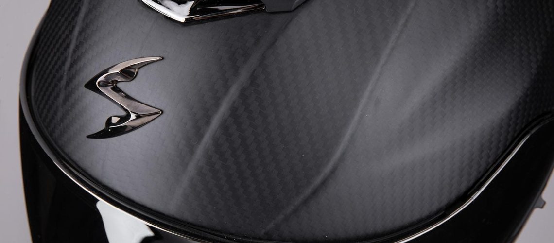 Scorpion-Exo-1400-Air-Carbon-6.jpg