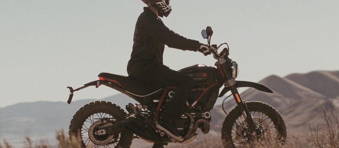 Scrambler-Ducati-Desert-Sled-Fasthouse-2.jpg