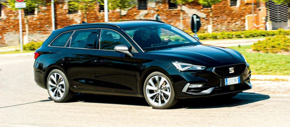 Seat-Leon-SportsTourer-curva-rotonda.jpg