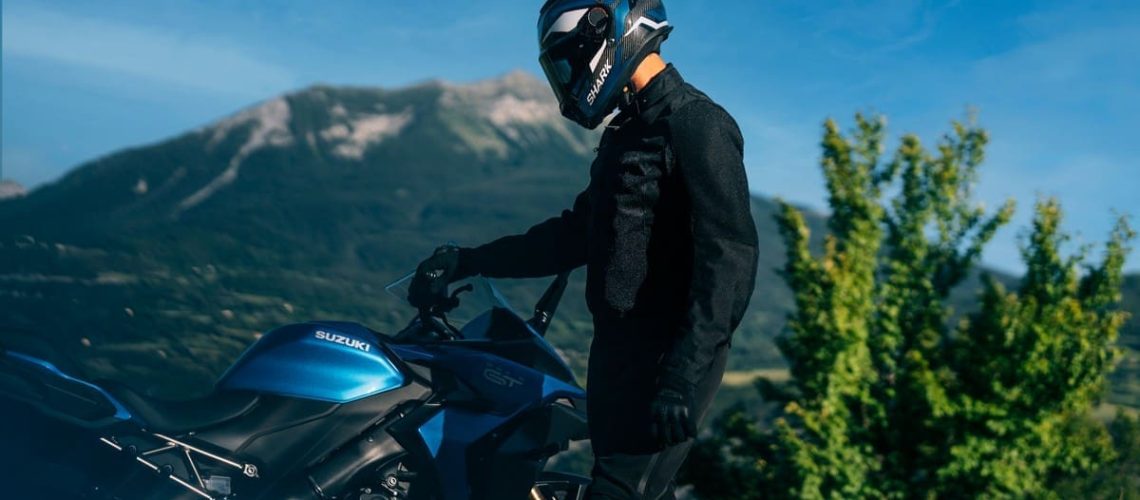 Shark-Helmets-Spartan-GT-Pro-2023-2.jpg