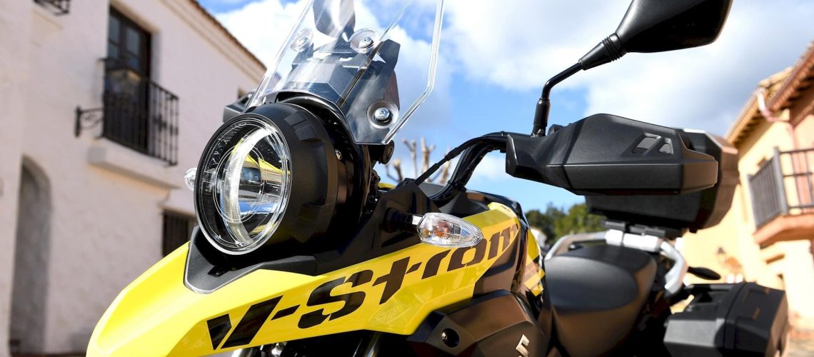 Suzuki-V-Strom-250-1.jpg