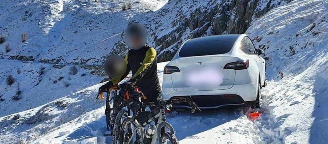 Tesla-via-del-sale.jpg