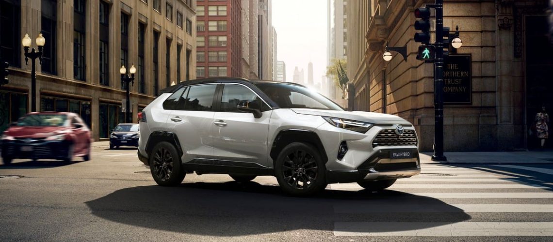 Toyota-RAV4-2023-2.jpg