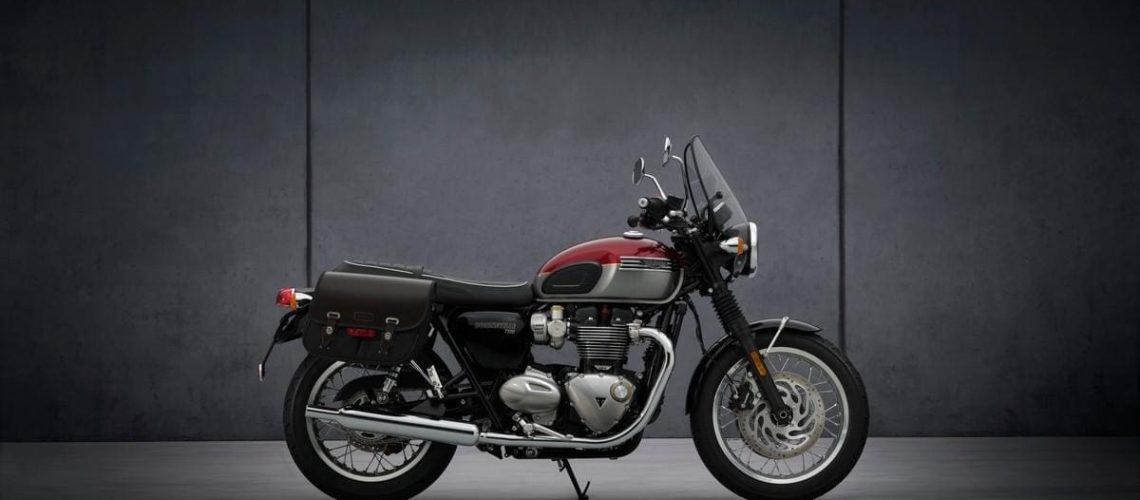 Triumph-Bonneville-T120-2021-2.jpg