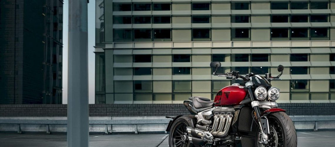 Triumph-Rocket-3-R-e-GT-special-edition-221-3.jpg