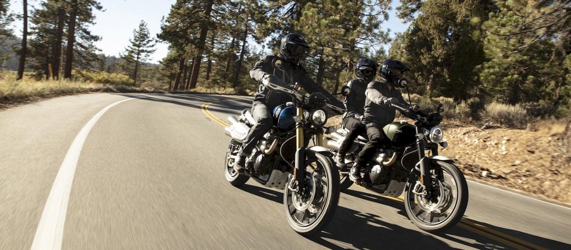 Triumph-Scrambler-1200-XC-e-XE-2.jpg