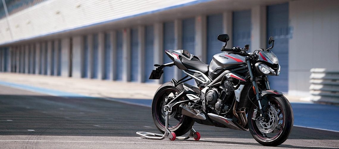 Triumph-Street-Triple-RS-My-2020-4.jpg