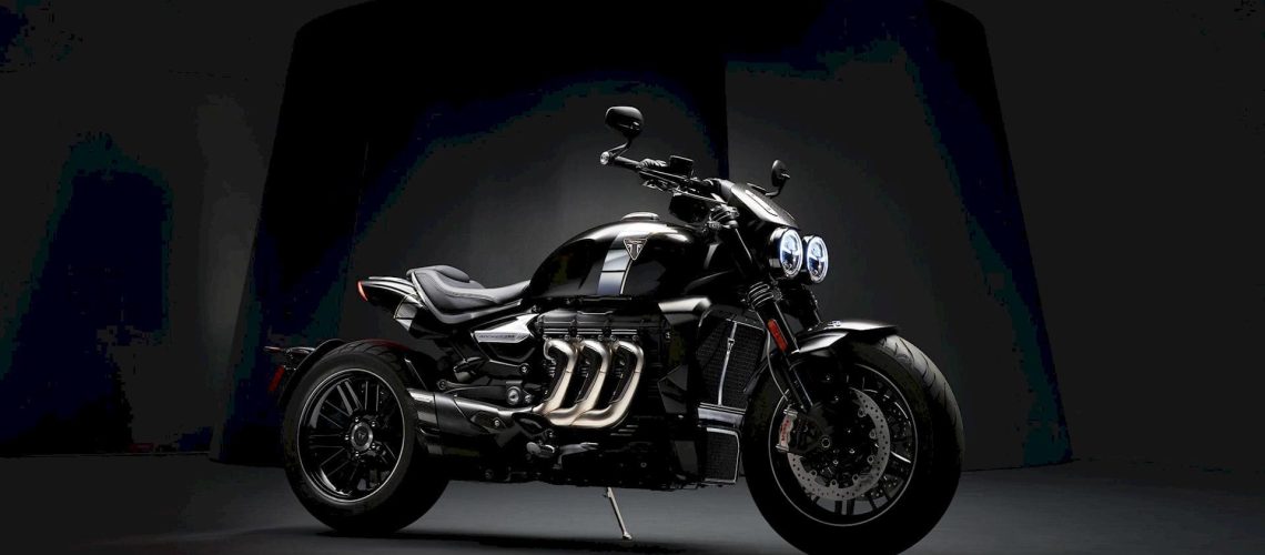 Triumph_Rocket_3_TFC-Hero_02.jpg