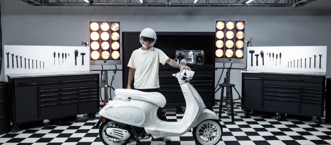 Vespa-Justin-Bieber-2.jpg
