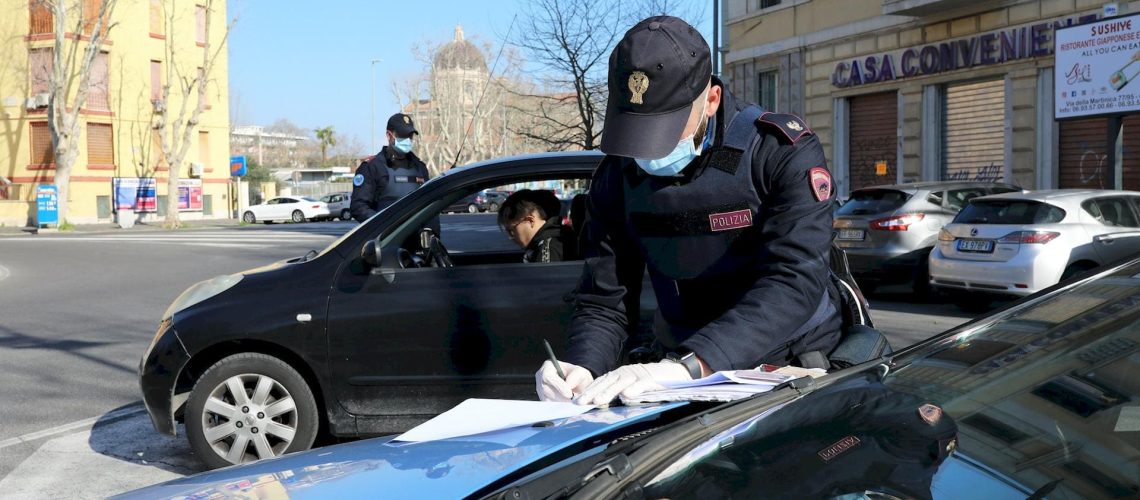 autocertificazione-coronavirus-controlli-polizia-02.jpg