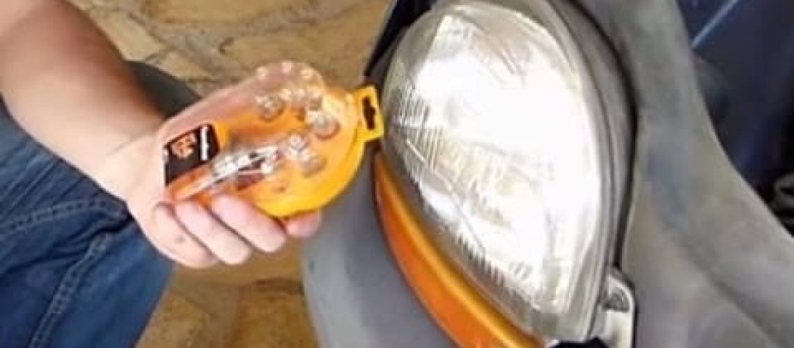 comment-changer-une-ampoule-sur-une-twingo