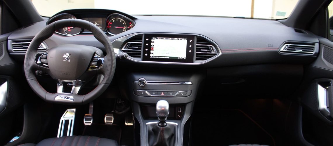 Fiabilité Peugeot 308 II : les modèles à surveiller en occasion