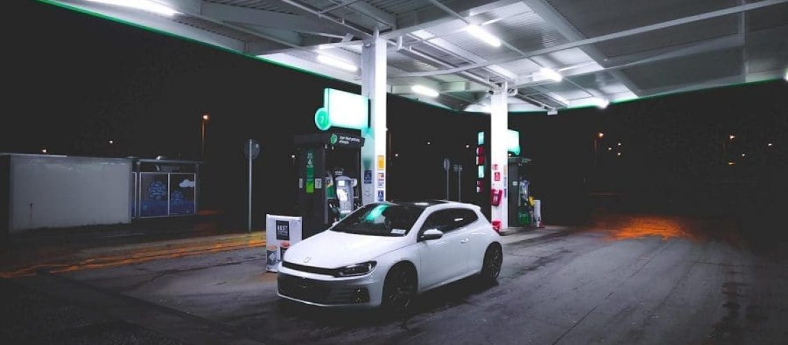 furto-auto-benzinaio.jpg