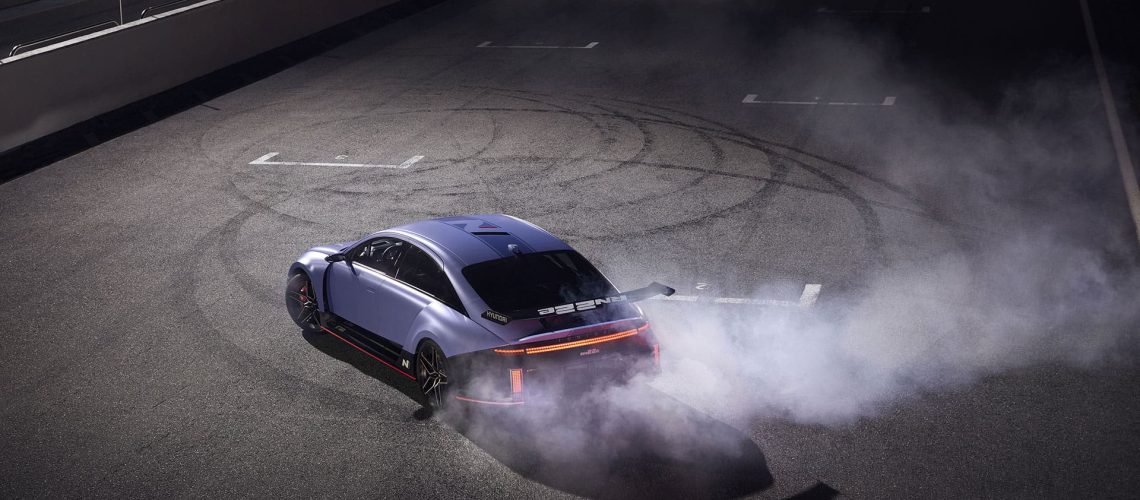 la-video-de-la-hyundai-n-vision-74-en-piste