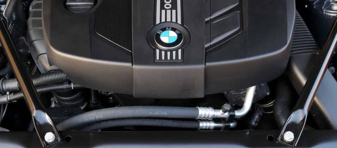Vue détaillée du moteur BMW N47 mettant en valeur sa performance et sa fiabilité