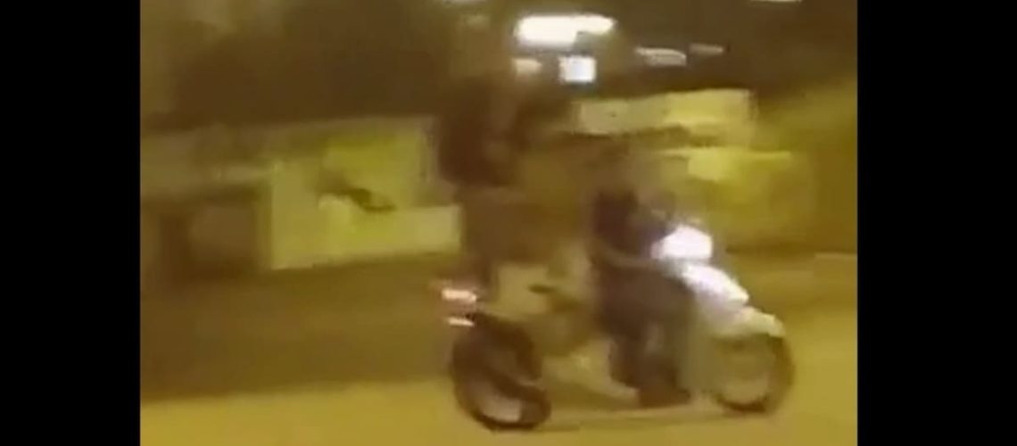motorino-senza-casco.jpg