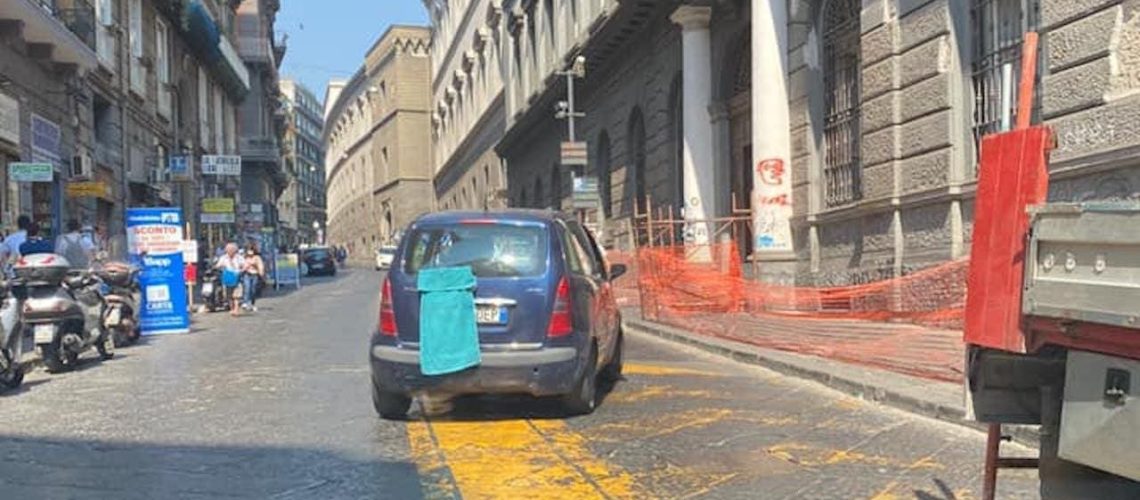 napoli-copre-targa.jpg