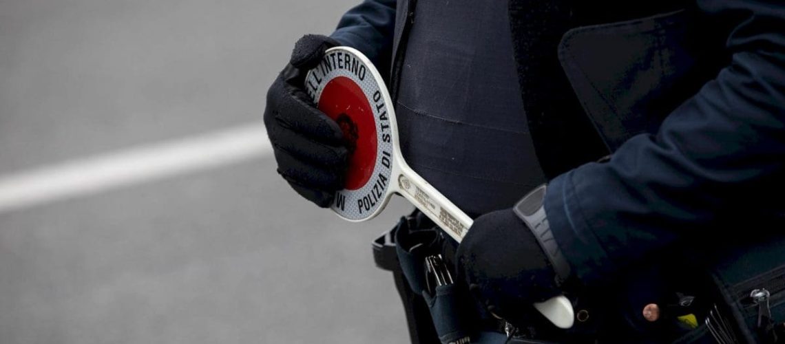 polizia.jpg