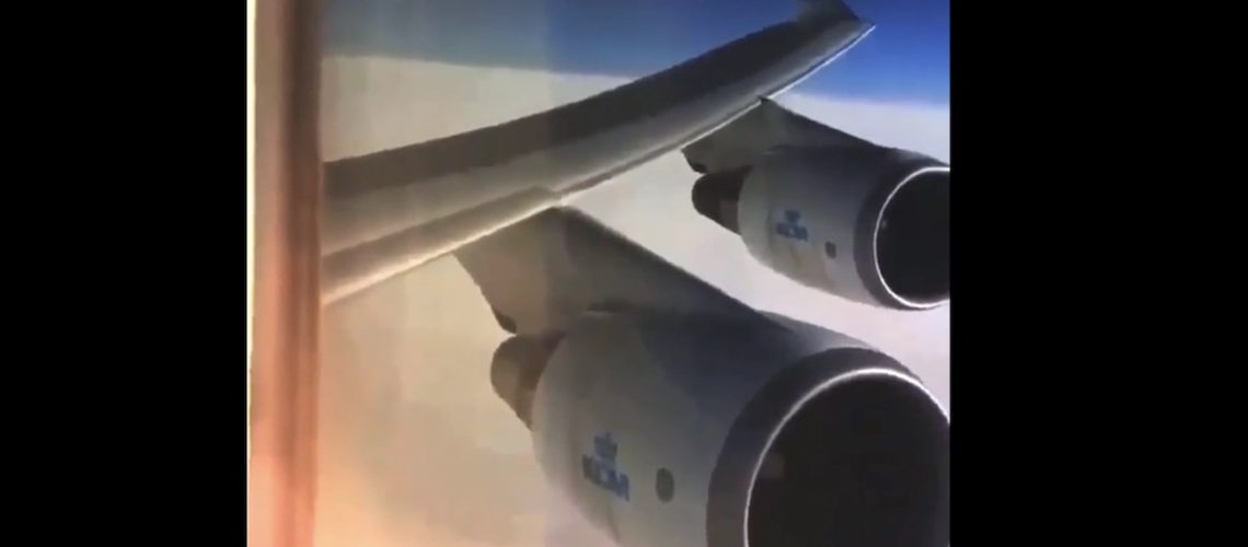 turbolenza-in-volo-su-un-747.jpg